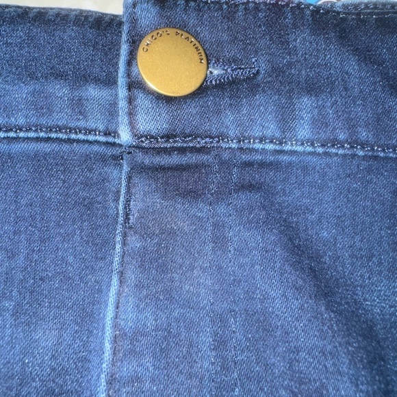 EUC Chico’s Platinum Jeans in Dark Wash with jegging style. - Picture 3 of 6